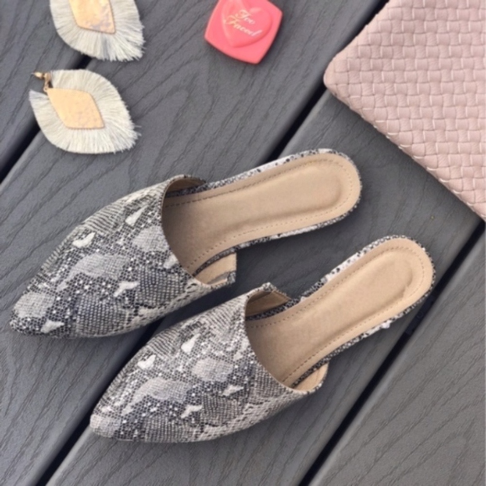 FINAL - SAVANNAH vegan leather Snake Print Mules - Picture 4 of 7